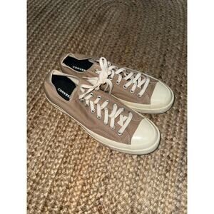 Converse low top sneakers in brown men's size 9 - NEW